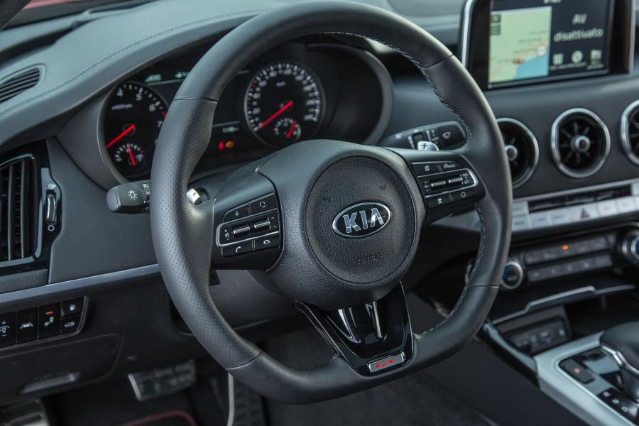 Панель приборов Kia Stinger GT (CK) 2017 года  (WW) (фото 83 из 106)